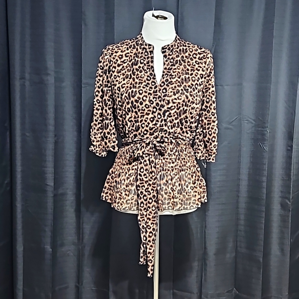 Leopard print 3/4 sleeve blouse